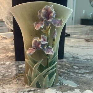 Franz Iris Grace 12” vase